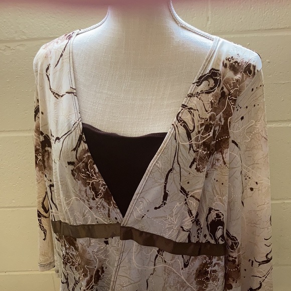 La Khaki One Piece Blouse - Picture 3 of 9